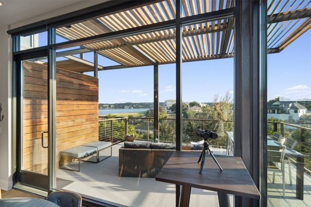 1101 Ivean Pearson RD E208, Lago Vista, TX 78645