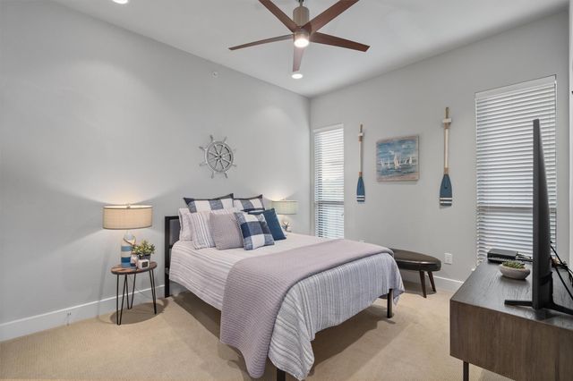 1101 Ivean Pearson RD E208, Lago Vista, TX 78645