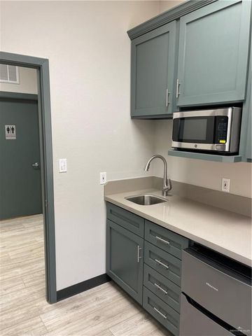 833 E Esperanza Avenue C, Mcallen, TX 78501