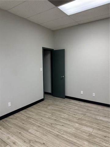 833 E Esperanza Avenue C, Mcallen, TX 78501