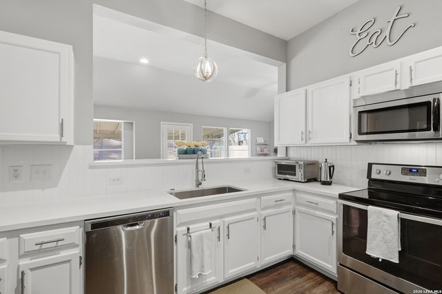 1228 Dove, Schertz, TX 78154