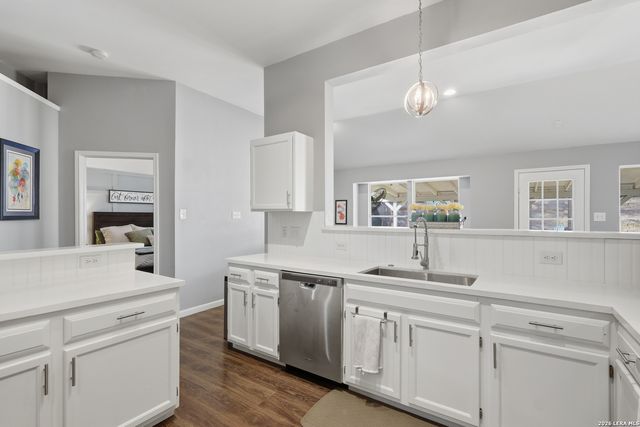 1228 Dove, Schertz, TX 78154