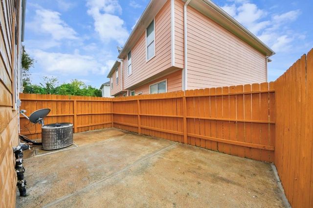 10347 Panther Point Drive, Houston, TX 77099
