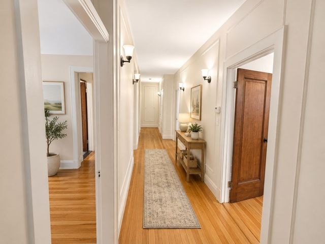 67 Green St 67, Brookline, MA 02446