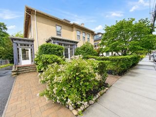 67 Green St 67, Brookline, MA 02446