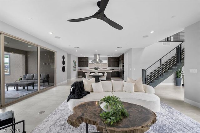 1984 Regal Bluff Drive, Henderson, NV 89052