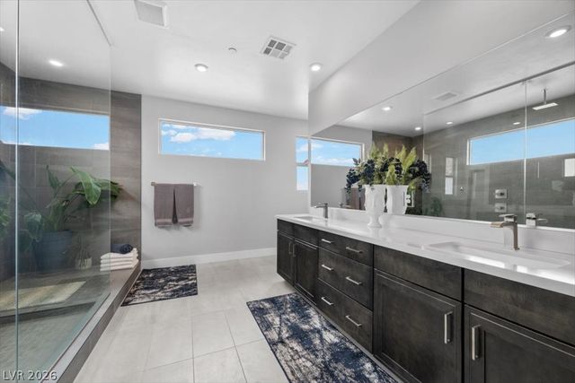 1984 Regal Bluff Drive, Henderson, NV 89052