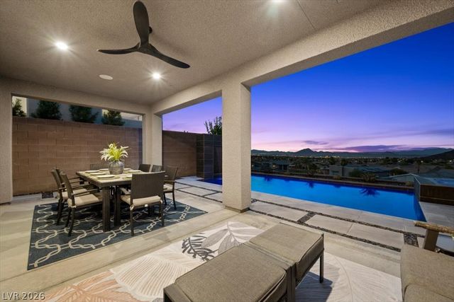 1984 Regal Bluff Drive, Henderson, NV 89052
