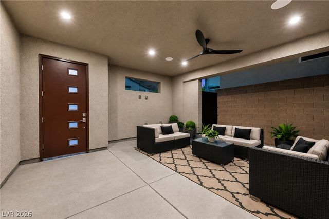 1984 Regal Bluff Drive, Henderson, NV 89052