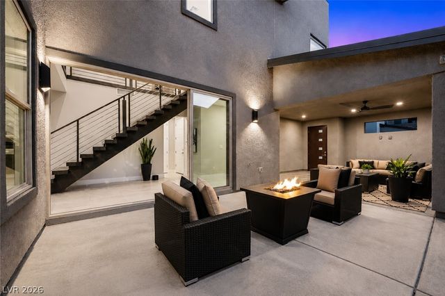 1984 Regal Bluff Drive, Henderson, NV 89052