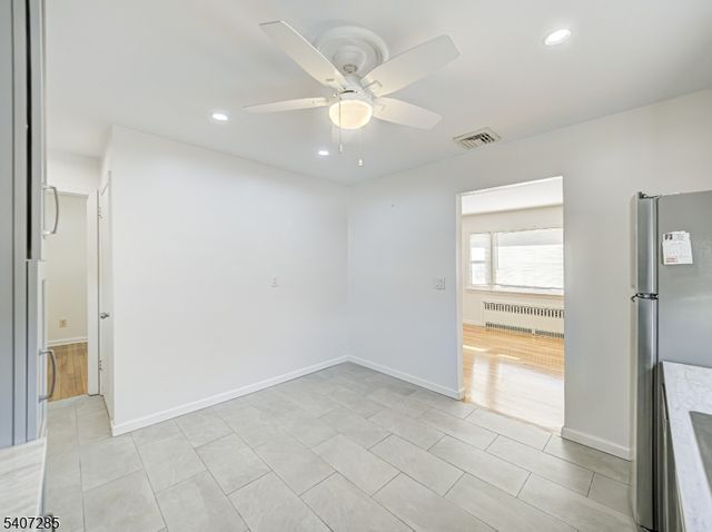 402 W Frech Ave, Manville Boro, NJ 08835