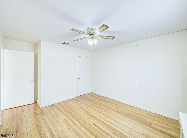 402 W Frech Ave, Manville Boro, NJ 08835