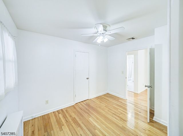 402 W Frech Ave, Manville Boro, NJ 08835