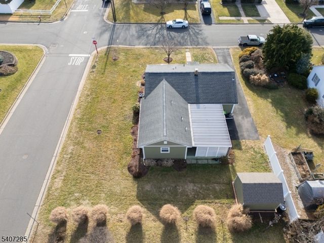 402 W Frech Ave, Manville Boro, NJ 08835