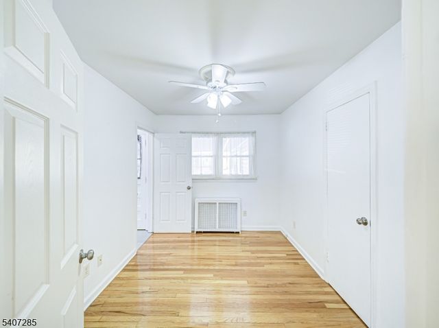 402 W Frech Ave, Manville Boro, NJ 08835