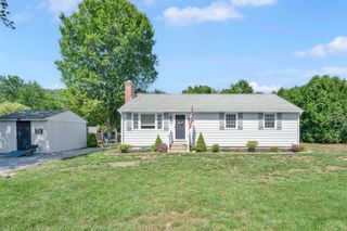 9 Kellogg Road, New Hartford, CT 06057