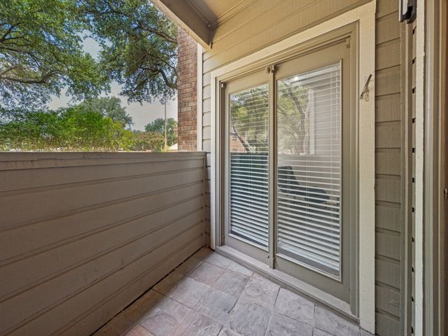 1200 Riverchase Lane 125, Arlington, TX 76011