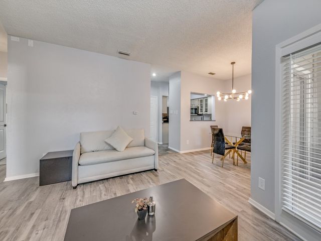 1200 Riverchase Lane 125, Arlington, TX 76011