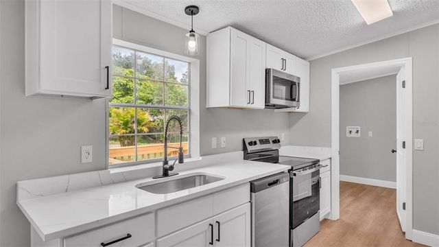 5751 CHERRY TREE DRIVE, Lakeland, FL 33811