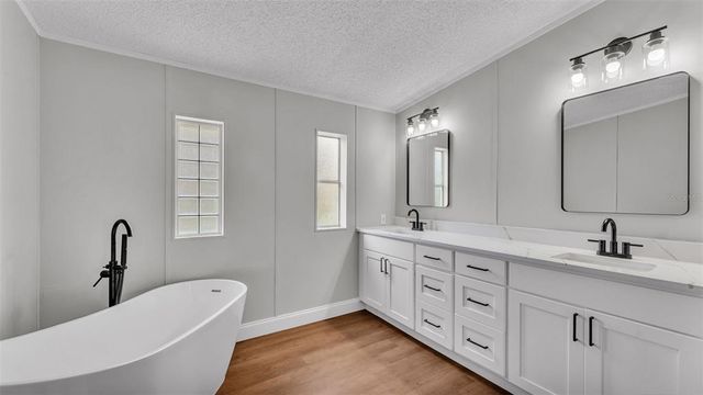 5751 CHERRY TREE DRIVE, Lakeland, FL 33811