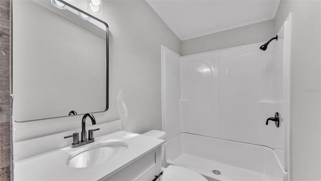 5751 CHERRY TREE DRIVE, Lakeland, FL 33811