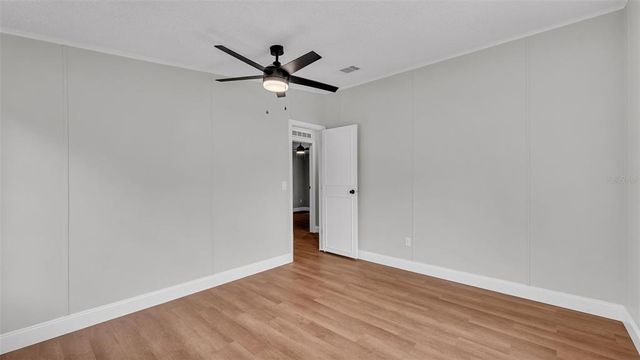 5751 CHERRY TREE DRIVE, Lakeland, FL 33811