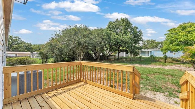 5751 CHERRY TREE DRIVE, Lakeland, FL 33811