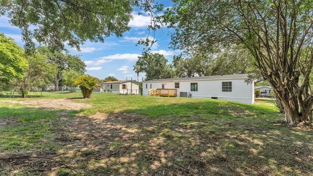 5751 CHERRY TREE DRIVE, Lakeland, FL 33811