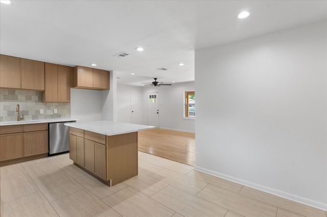 1001 Belvedere Drive, Arlington, TX 76010