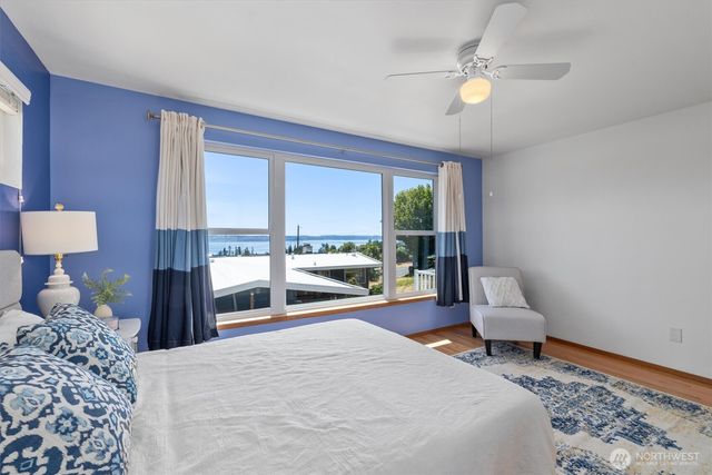 21024 5th Avenue S, Des Moines, WA 98198