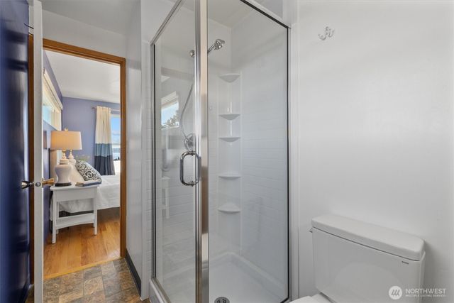 21024 5th Avenue S, Des Moines, WA 98198