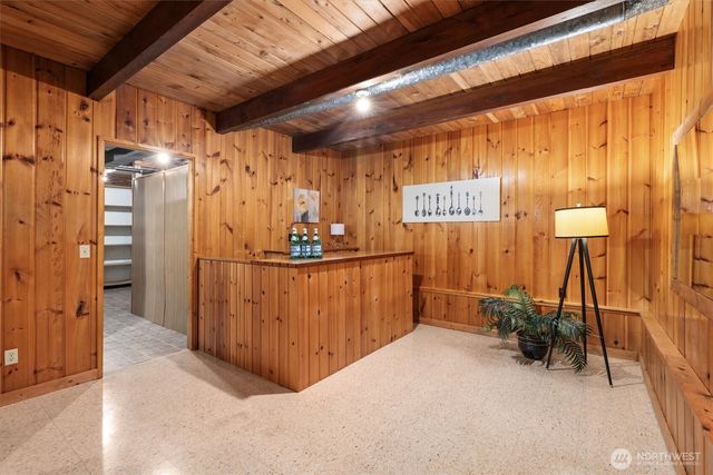 21024 5th Avenue S, Des Moines, WA 98198