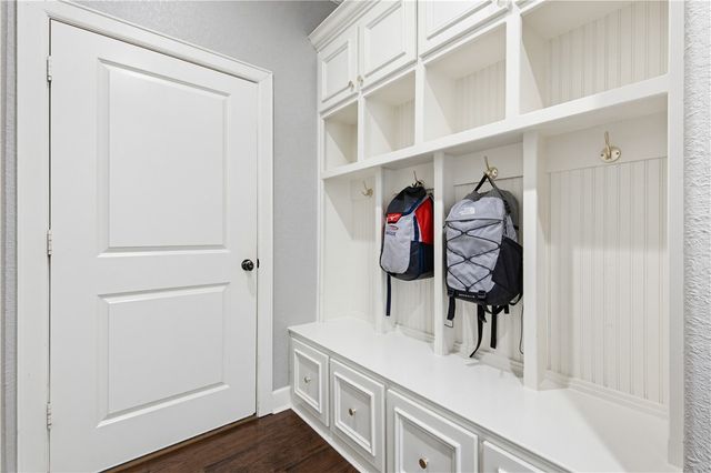 448 Polo Drive, Fayetteville, AR 72703