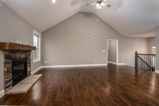 24653 Evans Road, Tonganoxie, KS 66086