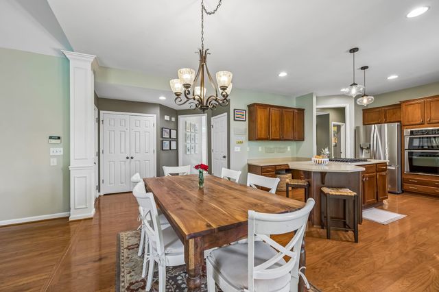 1009 Stone Ridge Dr, Nashville, TN 37211