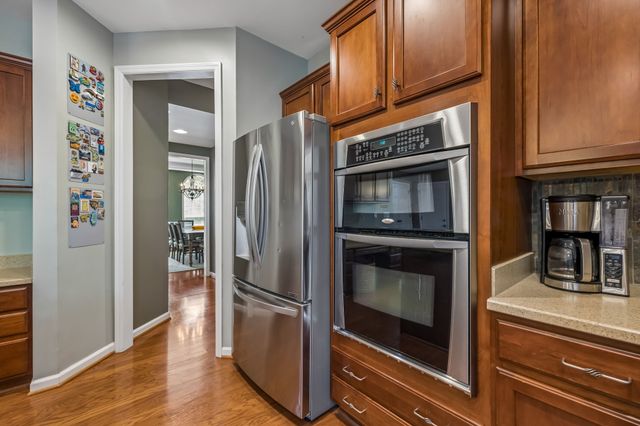 1009 Stone Ridge Dr, Nashville, TN 37211