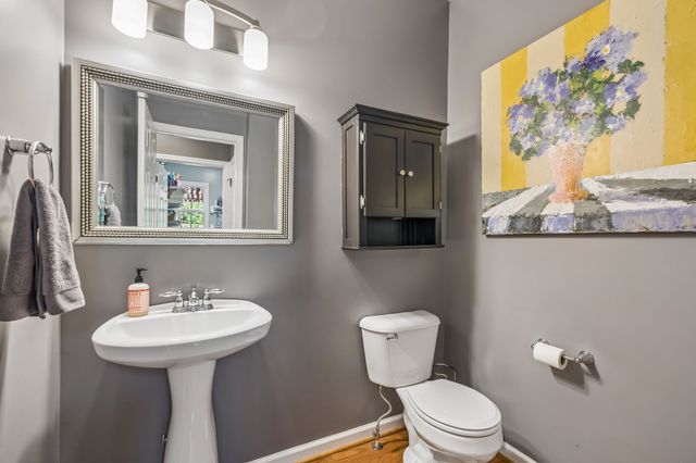 1009 Stone Ridge Dr, Nashville, TN 37211