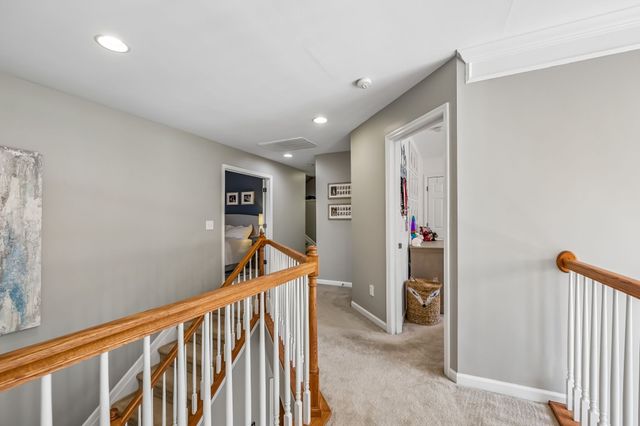 1009 Stone Ridge Dr, Nashville, TN 37211