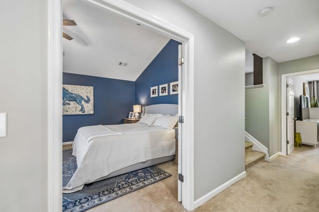 1009 Stone Ridge Dr, Nashville, TN 37211