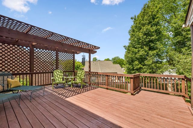 1009 Stone Ridge Dr, Nashville, TN 37211