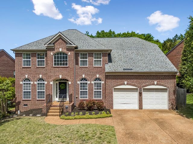 1009 Stone Ridge Dr, Nashville, TN 37211