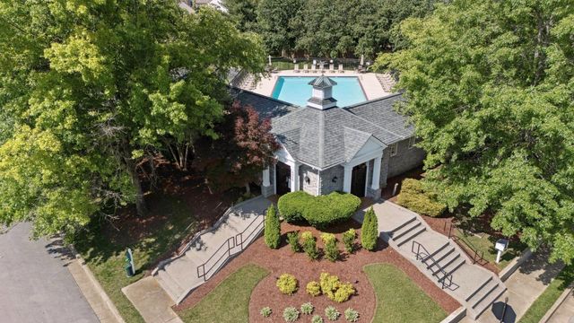 1009 Stone Ridge Dr, Nashville, TN 37211