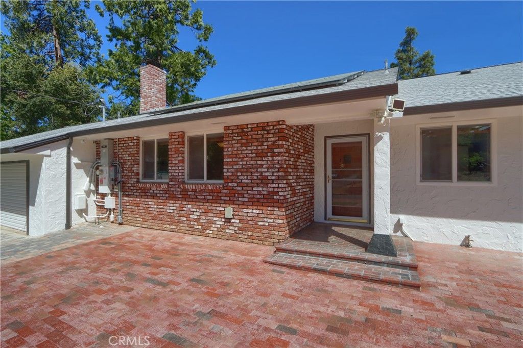 Image 3 of property listing at 5750 Glacier Point, Mariposa, CA 95338