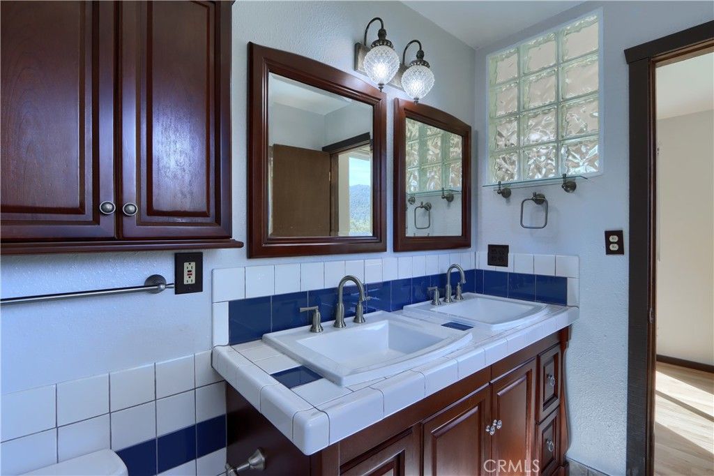 Image 35 of property listing at 5750 Glacier Point, Mariposa, CA 95338