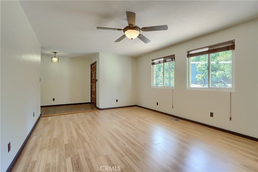 Image 6 of property listing at 5750 Glacier Point, Mariposa, CA 95338
