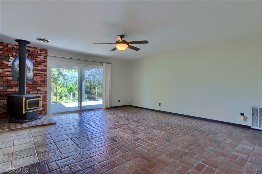 Image 9 of property listing at 5750 Glacier Point, Mariposa, CA 95338