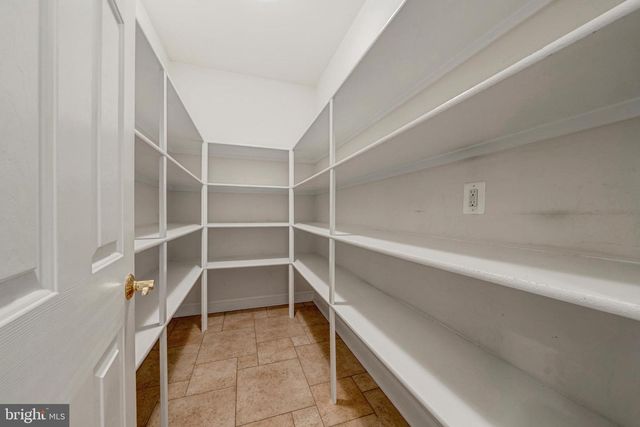 8986 WOODWARD RD, Marshall, VA 20115