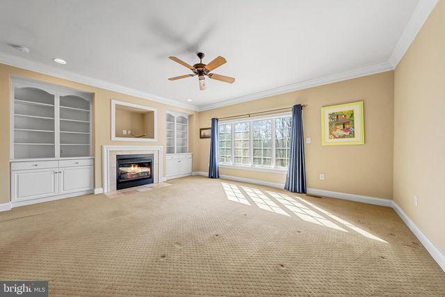 8986 WOODWARD RD, Marshall, VA 20115