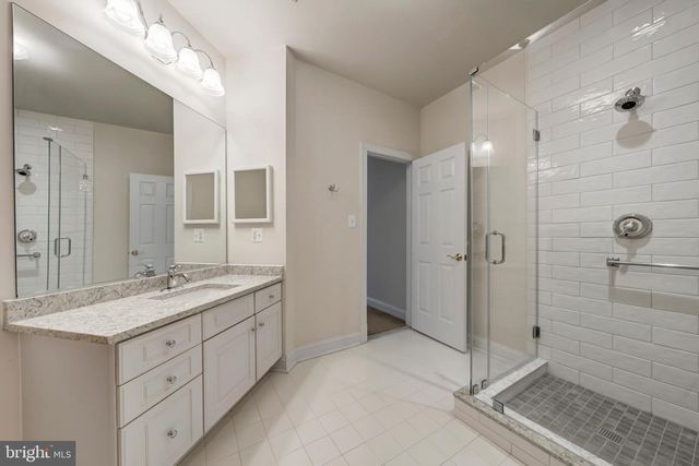 8986 WOODWARD RD, Marshall, VA 20115