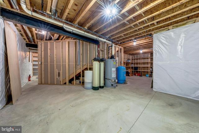 8986 WOODWARD RD, Marshall, VA 20115